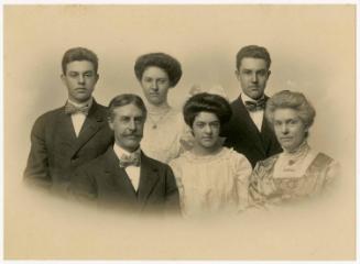 Gift of Roger M. and Maria C. Rogers, 2015.62.26 © 2016 The Connecticut Historical Society.