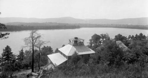 Gift of Margaret G. Giles 2015.87.1691 © 2016 The Connecticut Historical Society.