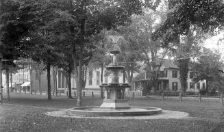 Gift of Margaret G. Giles 2015.87.1899 © 2016 The Connecticut Historical Society.
