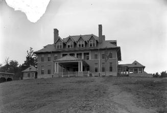 Gift of Margaret G. Giles 2015.87.1961 © 2016 The Connecticut Historical Society.