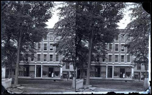 Gift of Margaret G. Giles 2015.87.1964 © 2016 The Connecticut Historical Society.