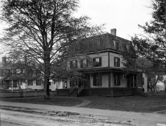 Gift of Margaret G. Giles 2015.87.2013 © 2016 The Connecticut Historical Society.
