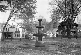 Gift of Margaret G. Giles 2015.87.2368 © 2016 The Connecticut Historical Society.
