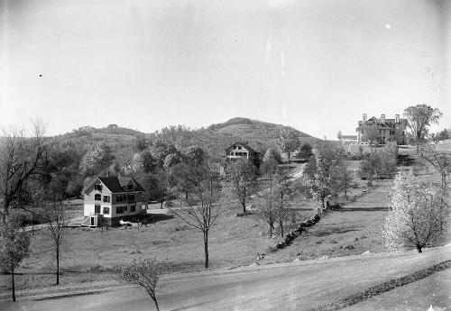 Gift of Margaret G. Giles 2015.87.2369 © 2016 The Connecticut Historical Society.