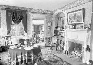 Gift of Margaret G. Giles 2015.87.2432 © 2016 The Connecticut Historical Society.