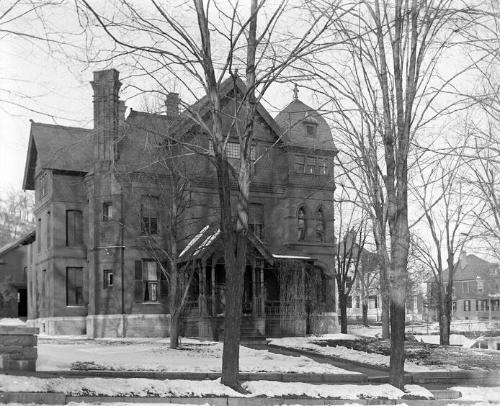 Gift of Margaret G. Giles 2015.87.2906 © 2016 The Connecticut Historical Society.
