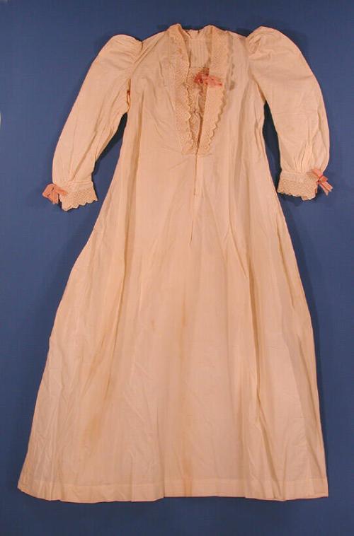 Woman's Nightgown