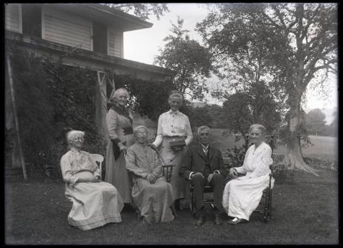 Gift of Margaret G. Giles 2015.87.575 © 2016 The Connecticut Historical Society.