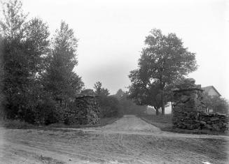 Gift of Margaret G. Giles 2015.87.2974 © 2016 The Connecticut Historical Society.