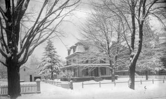 Gift of Margaret G. Giles 2015.87.2989 © 2016 The Connecticut Historical Society.