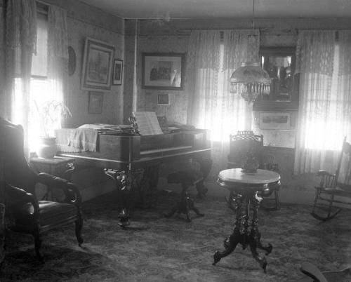 Gift of Margaret G. Giles 2015.87.3031 © 2016 The Connecticut Historical Society.