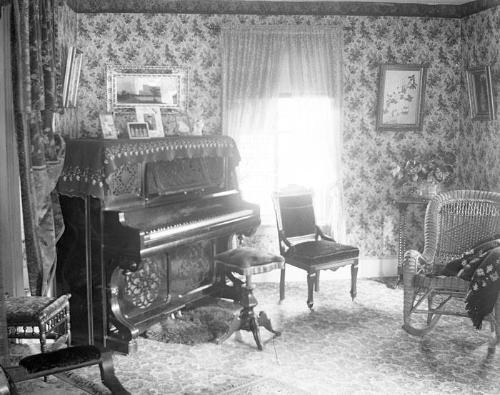 Gift of Margaret G. Giles 2015.87.3061 © 2016 The Connecticut Historical Society.