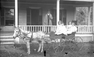 Gift of Margaret G. Giles 2015.87.3368 © 2016 The Connecticut Historical Society.