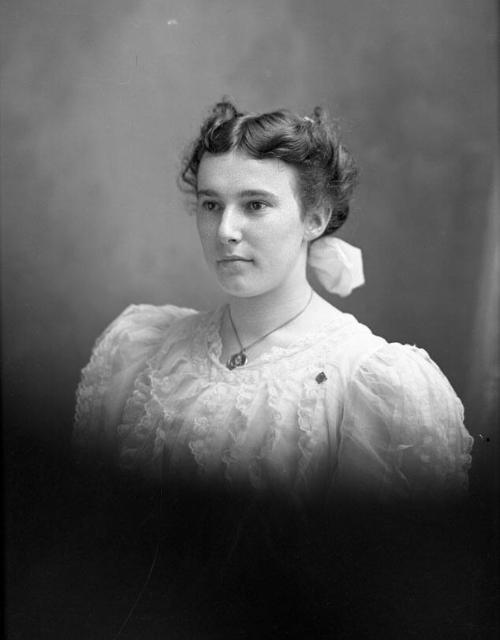 Gift of Margaret G. Giles 2015.87.3479 © 2016 The Connecticut Historical Society.
