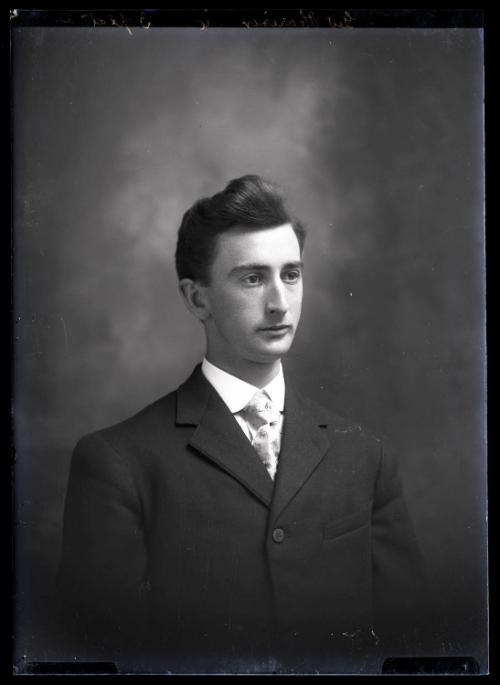Gift of Margaret G. Giles 2015.87.3560 © 2016 The Connecticut Historical Society.