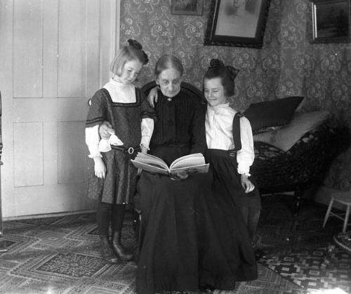 Gift of Margaret G. Giles 2015.87.3837 © 2016 The Connecticut Historical Society.