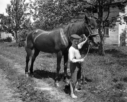 Gift of Margaret G. Giles 2015.87.3907 © 2016 The Connecticut Historical Society.