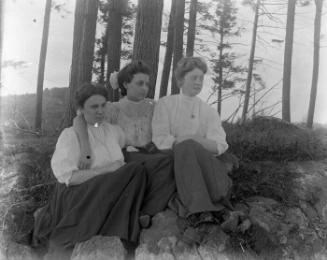 Gift of Margaret G. Giles 2015.87.4019 © 2016 The Connecticut Historical Society.