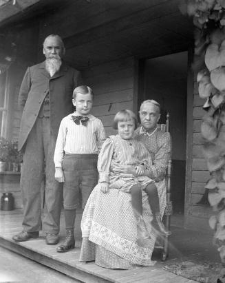 Gift of Margaret G. Giles 2015.87.4137 © 2016 The Connecticut Historical Society.