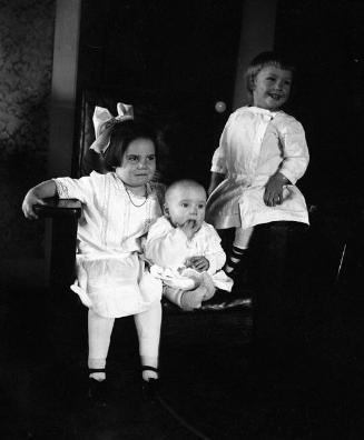 Gift of Margaret G. Giles 2015.87.4287 © 2016 The Connecticut Historical Society.