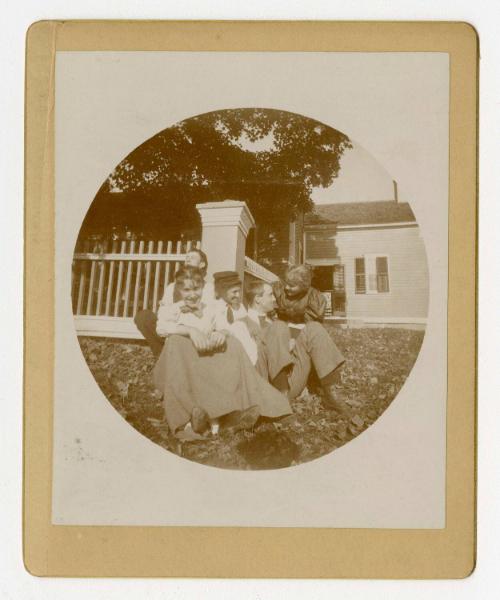 Gift of Mrs. George Leland Nichols, 1951.4.201, Connecticut Historical Society, Public Domain