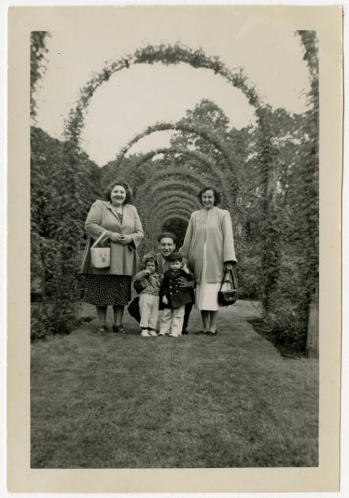 Gift of Nancy L. D'Annolfo Dellagrotta, 2020.20.2, Connecticut Historical Society, Copyright Un…