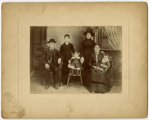 Gift of Joy Parise, 2003.249.4, Connecticut Historical Society, No Known Copyright