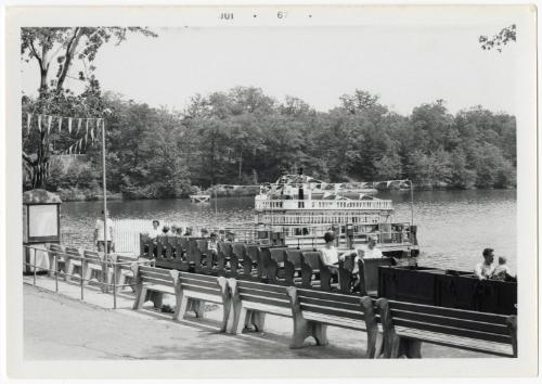 Gift of Jessie Norton-Lazenby, 2021.44.24, Connecticut Historical Society, Copyright Undetermin…