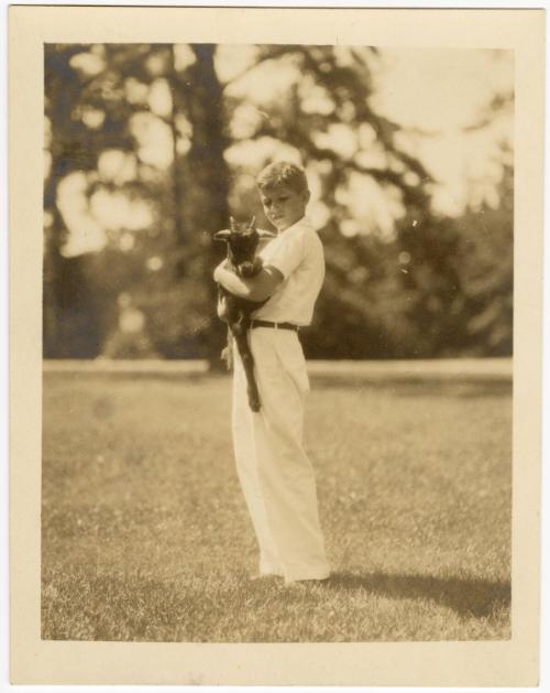 Gift of the Family of Margaret Cheney Doherty, 2021.47.13, Connecticut Historical Society, Copy…