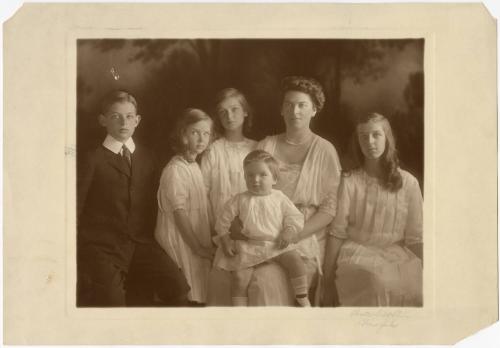 Gift of the Family of Margaret Cheney Doherty, 2021.47.20, Connecticut Historical Society, Copy…