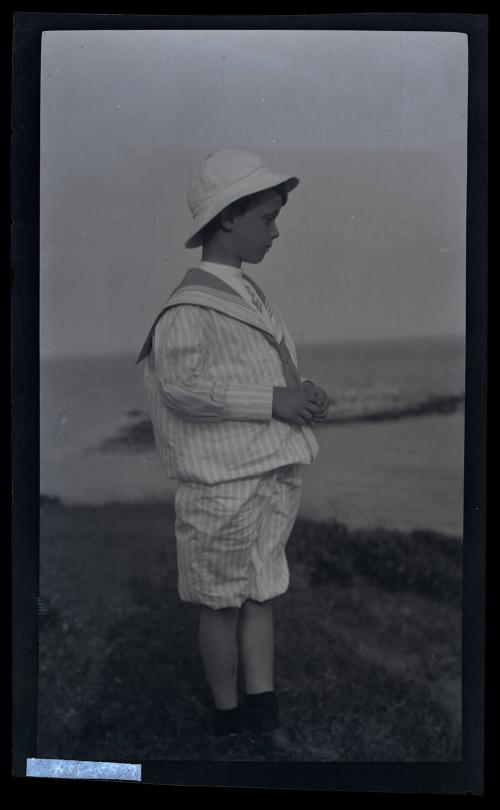 Gift of Hannah Latimer Cheney, 1988.133.421, Connecticut Historical Society, Copyright Undeterm…