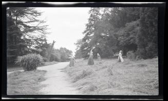 Gift of Mrs. Byard Williams, 1988_133_644, Connecticut Historical Society, Copyright Undetermin…