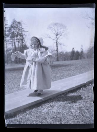 Gift of Mrs. Byard Williams, 1988.133.372, Connecticut Historical Society, Copyright Undetermin…