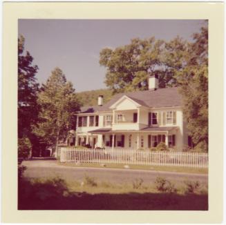 Gift of Jessie Norton-Lazenby, 2021.44.326, Connecticut Historical Society, No Known Copyright