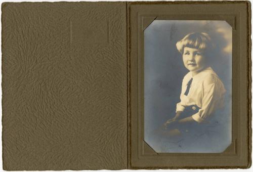 Gift of Jessie Norton-Lazenby, 2021.44.105, Connecticut Historical Society, No Known Copyright