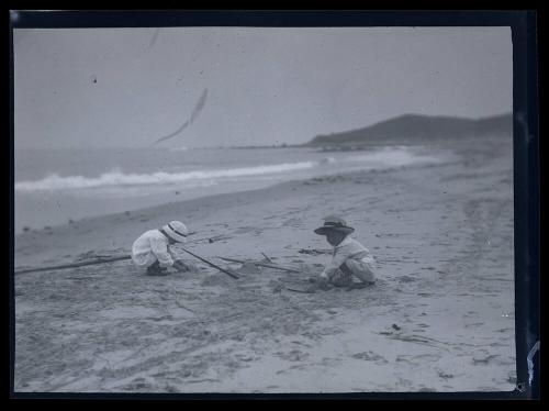 Gift of Mrs. Byard Williams, 1988.133.400, Connecticut Historical Society, Copyright Undetermin…