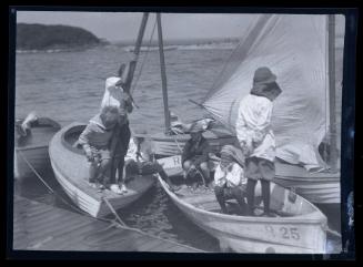 Gift of Mrs. Byard Williams, 1988.133.401, Connecticut Historical Society, Copyright Undetermin…