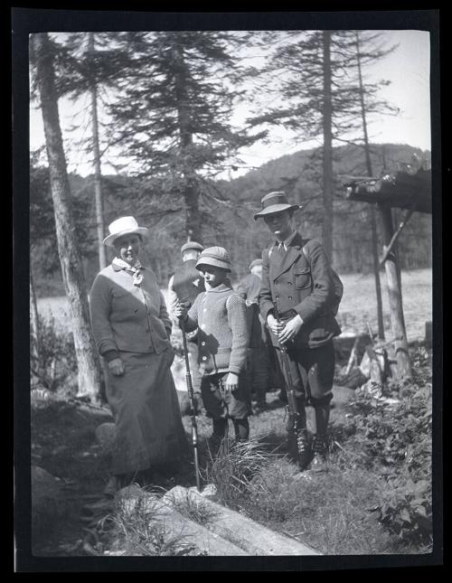 Gift of Mrs. Byard Williams, 1988.133.437, Connecticut Historical Society, Copyright Undetermin…