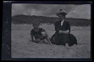 Gift of Mrs. Byard Williams, 1988.133.477, Connecticut Historical Society, Copyright Undetermin…