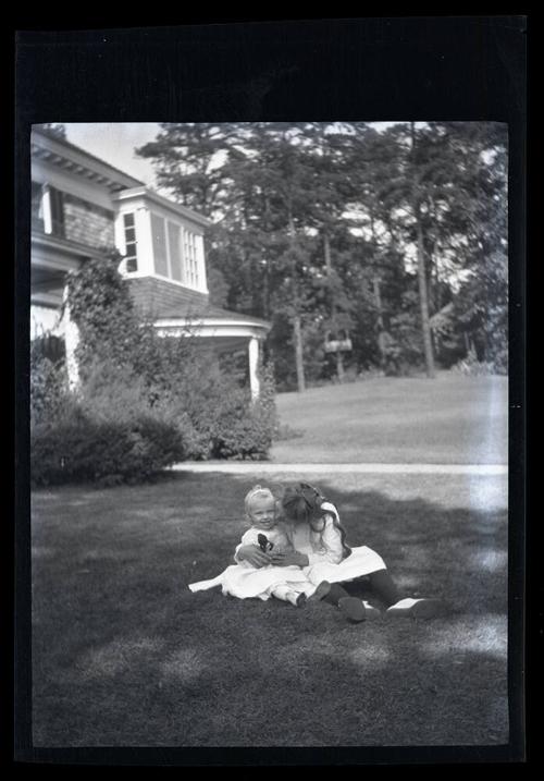 Gift of Mrs. Byard Williams, 1988.133.425, Connecticut Historical Society, Copyright Undetermin…