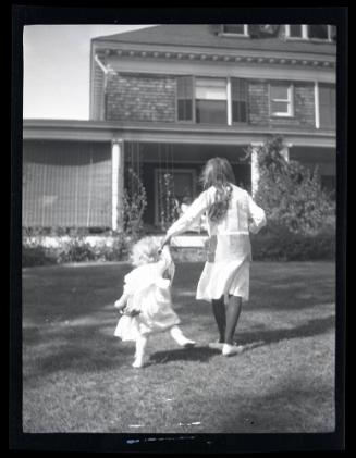 Gift of Mrs. Byard Williams, 1988.133.427, Connecticut Historical Society, Copyright Undetermin…