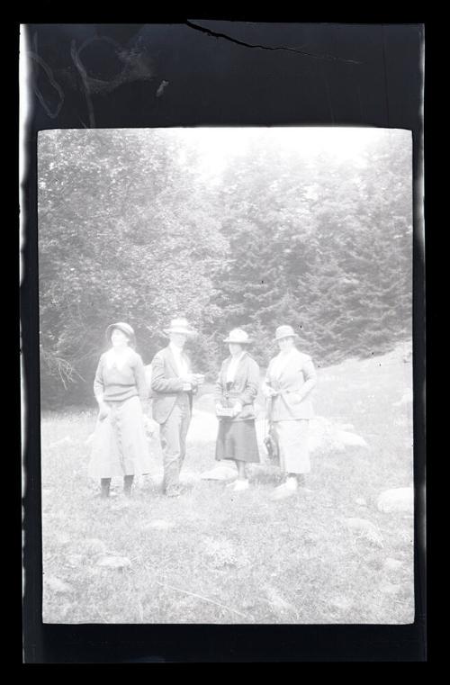 Gift of Mrs. Byard Williams, 1988.133.502, Connecticut Historical Society, Copyright Undetermin…