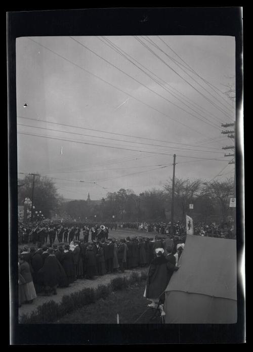 Gift of Mrs. Byard Williams, 1988.133.522, Connecticut Historical Society, Copyright Undetermin…