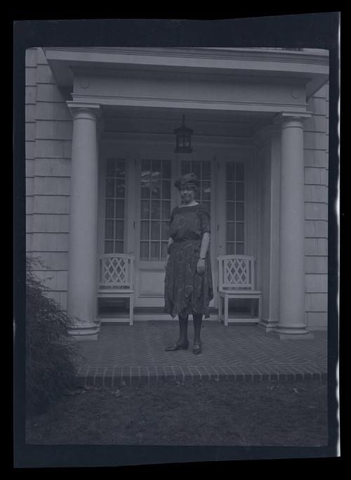 Gift of Mrs. Byard Williams, 1988.133.534, Connecticut Historical Society, Copyright Undetermin…