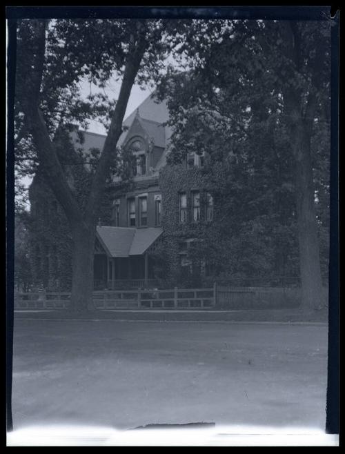 Gift of Mrs. Byard Williams, 1988.133.540, Connecticut Historical Society, Copyright Undetermin…