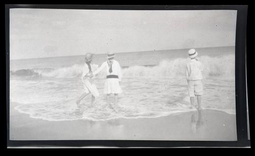 Gift of Mrs. Byard Williams, 1988.133.568, Connecticut Historical Society, Copyright Undetermin…