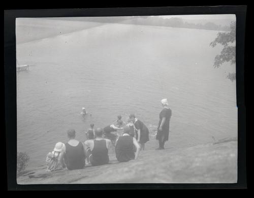 Gift of Mrs. Byard Williams, 1988.133.569, Connecticut Historical Society, Copyright Undetermin…