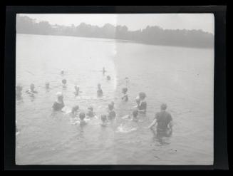 Gift of Mrs. Byard Williams, 1988.133.570, Connecticut Historical Society, Copyright Undetermin…