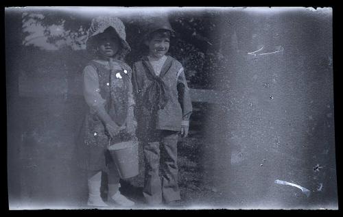 Gift of Mrs. Byard Williams, 1988.133.573, Connecticut Historical Society, Copyright Undetermin…