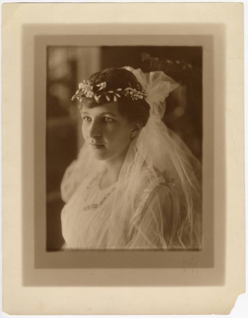 Gift of Kate Cheney Chappell, 2022.39.12, Connecticut Historical Society, Copyright Undetermine…